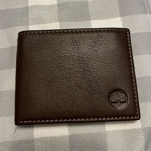 Timberland Men’s Brown Genuine Leather Bifold Passcase Wallet NWOT